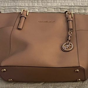 Micheal Kors Handbag